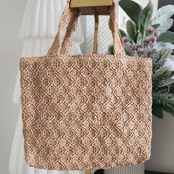 Raffia Mini Tote! Spring And Summer Are Coming Soon! - Picture 4 of 6